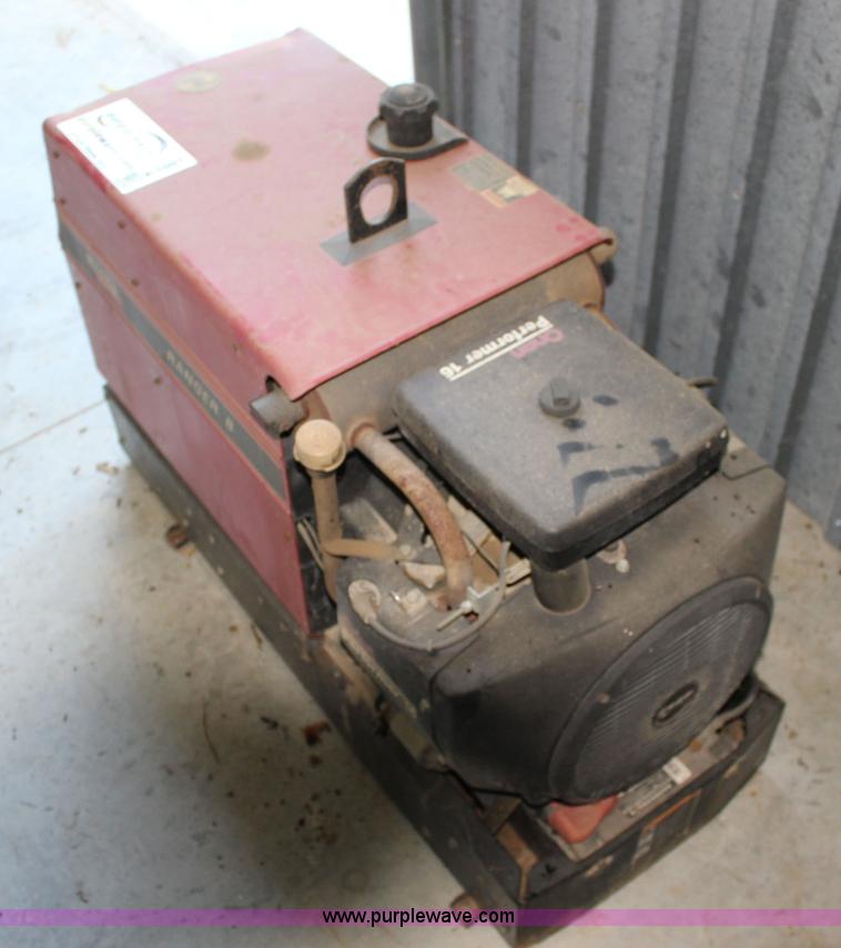 image for item K1097 Lincoln Electric Ranger 8 welder