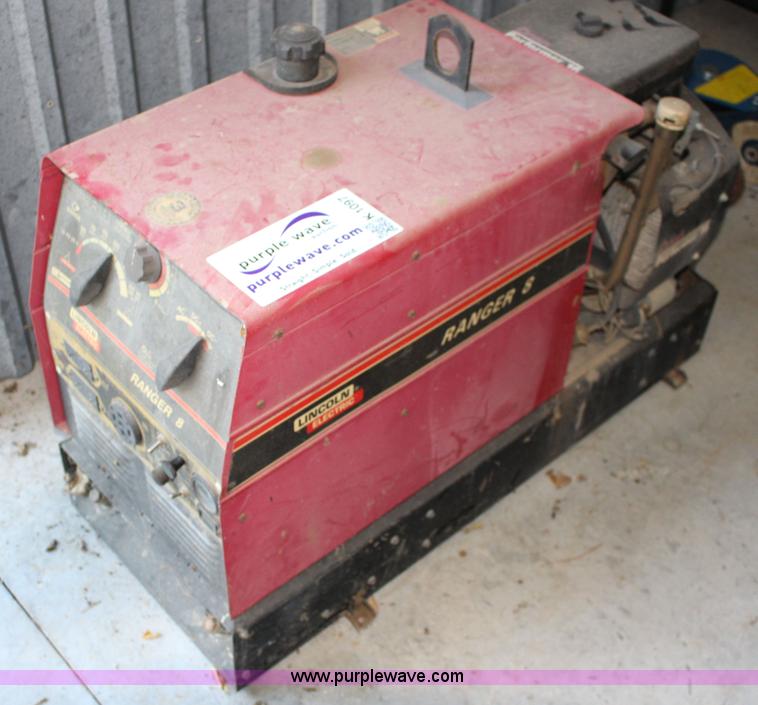 image for item K1097 Lincoln Electric Ranger 8 welder