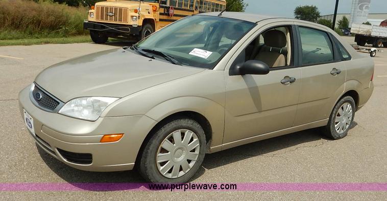 image for item K1602 2006 Ford Focus ZX4