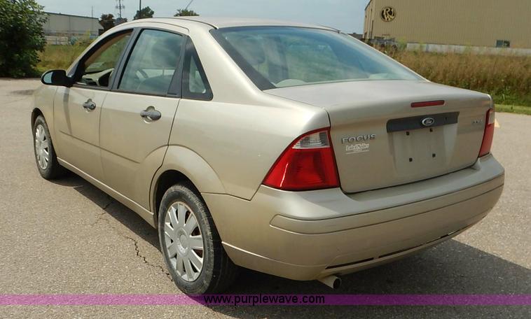 image for item K1602 2006 Ford Focus ZX4