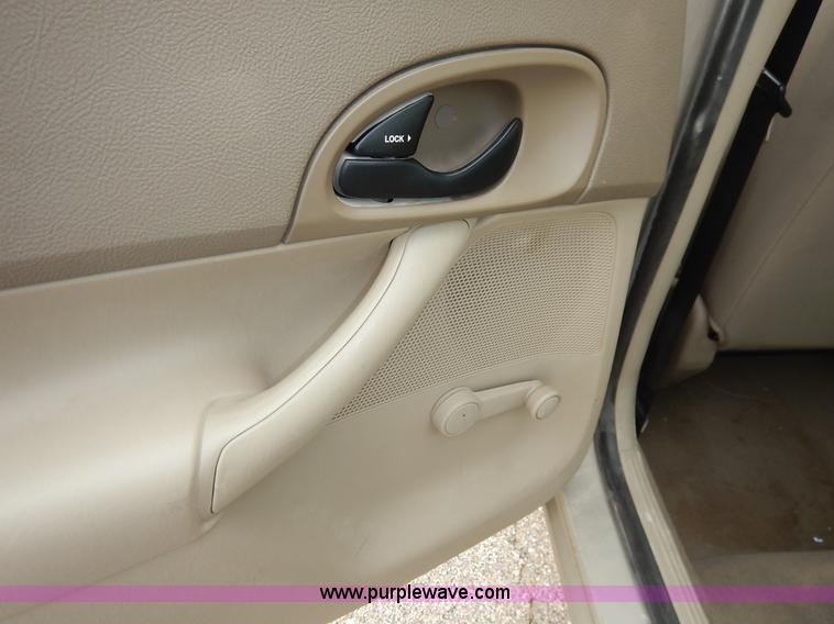 image for item K1602 2006 Ford Focus ZX4