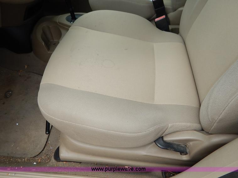 image for item K1602 2006 Ford Focus ZX4