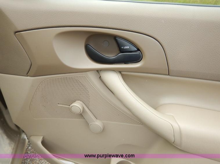 image for item K1602 2006 Ford Focus ZX4