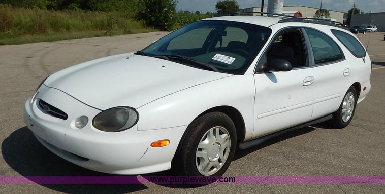 image for item K1606 1999 Ford Taurus Wagon SE