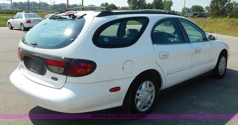 image for item K1606 1999 Ford Taurus Wagon SE
