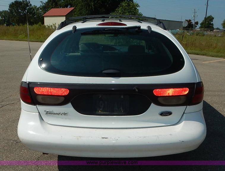 image for item K1606 1999 Ford Taurus Wagon SE