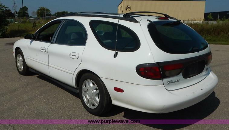 image for item K1606 1999 Ford Taurus Wagon SE