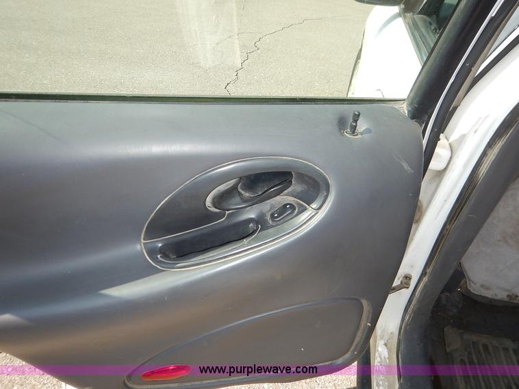 image for item K1606 1999 Ford Taurus Wagon SE