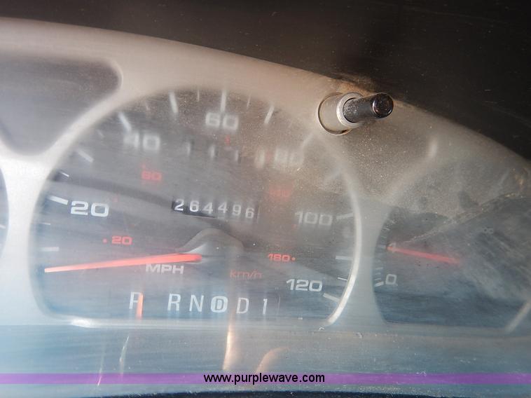 image for item K1606 1999 Ford Taurus Wagon SE