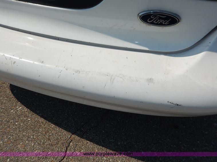 image for item K1606 1999 Ford Taurus Wagon SE