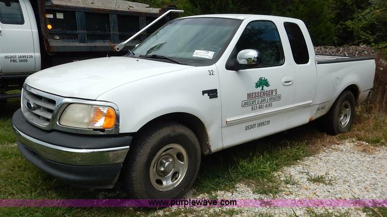 image for item K1619 2000 Ford F150 XLT SuperCab pickup truck