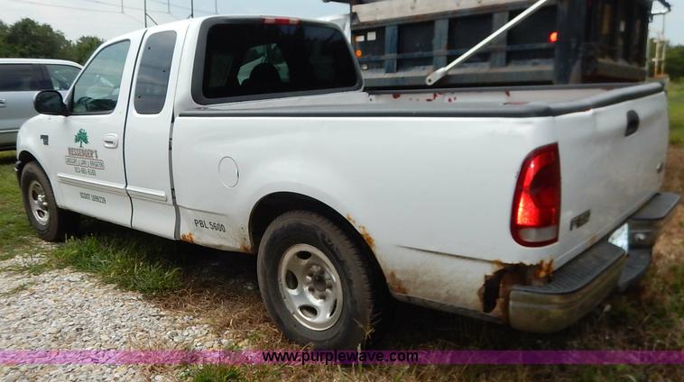 image for item K1619 2000 Ford F150 XLT SuperCab pickup truck