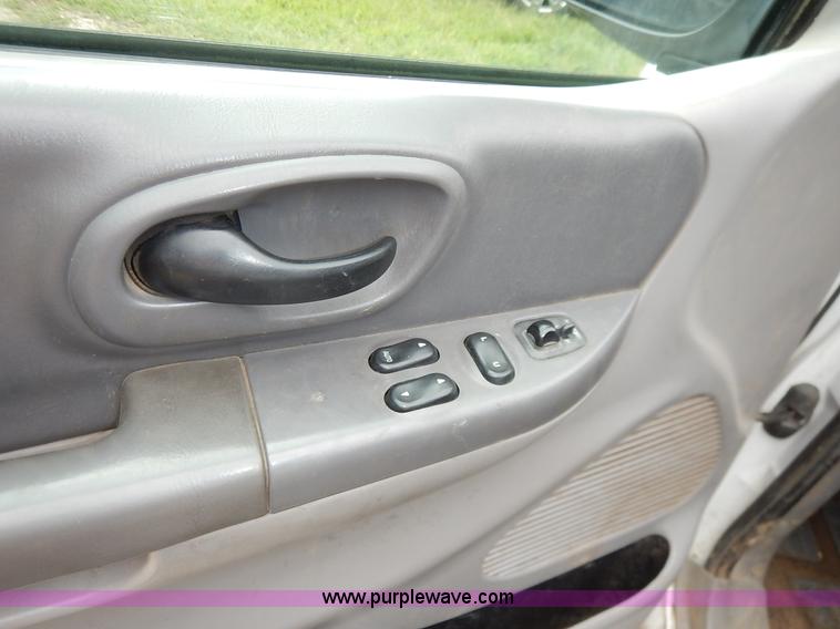 image for item K1619 2000 Ford F150 XLT SuperCab pickup truck