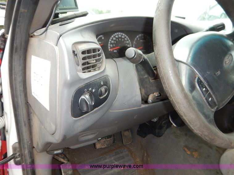 image for item K1619 2000 Ford F150 XLT SuperCab pickup truck