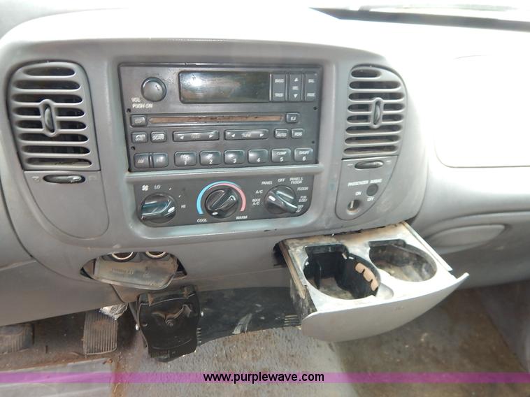 image for item K1619 2000 Ford F150 XLT SuperCab pickup truck