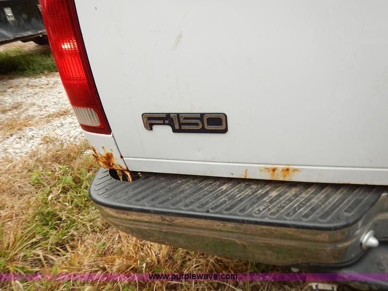 image for item K1619 2000 Ford F150 XLT SuperCab pickup truck