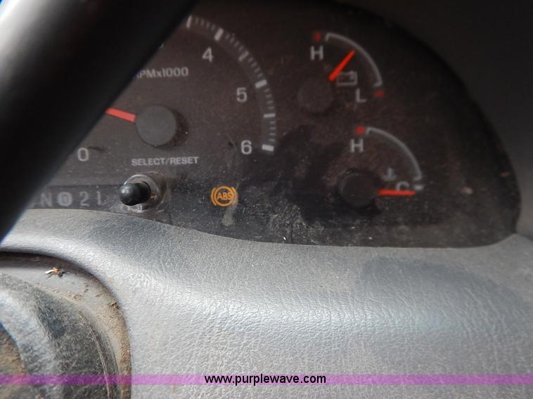 image for item K1619 2000 Ford F150 XLT SuperCab pickup truck