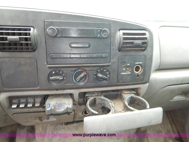 image for item K1623 2007 Ford F450 Super Duty dump bed truck