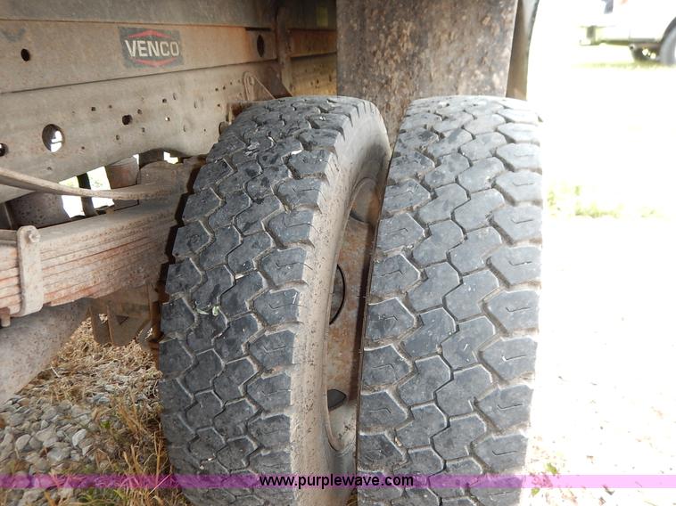 image for item K1623 2007 Ford F450 Super Duty dump bed truck