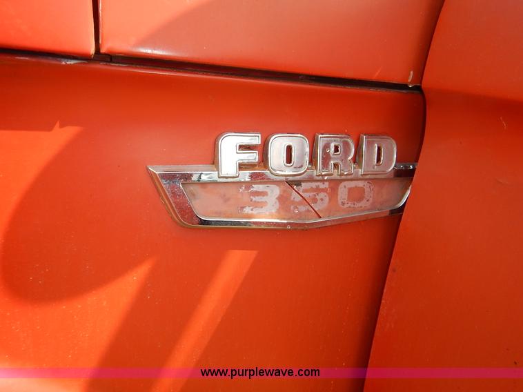 image for item K1625 1966 Ford F350 pickup truck