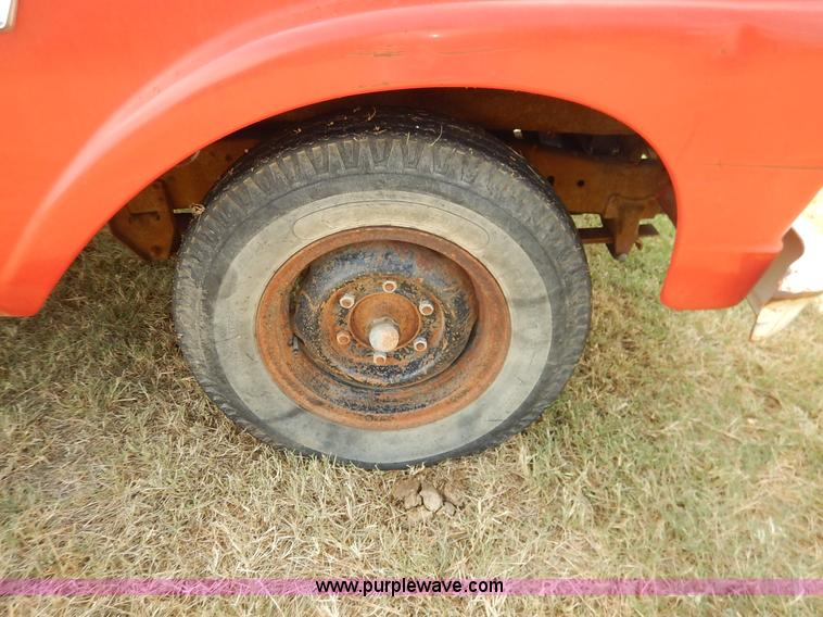 image for item K1625 1966 Ford F350 pickup truck