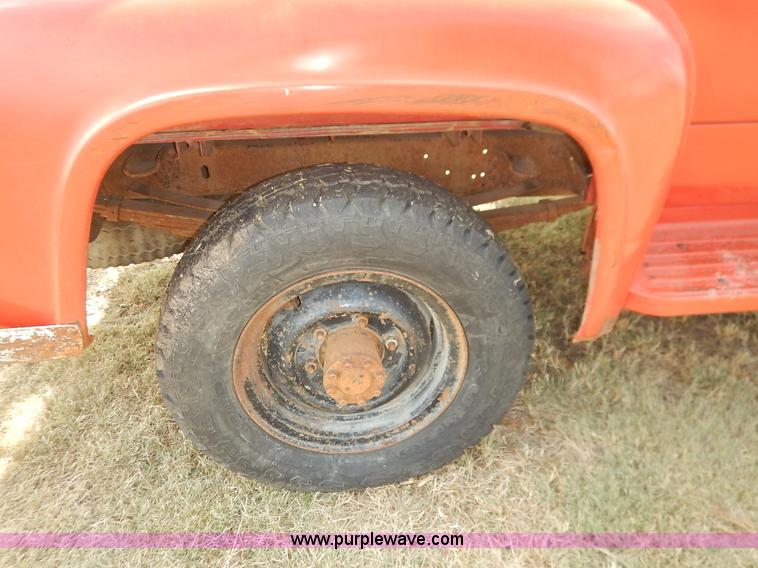 image for item K1625 1966 Ford F350 pickup truck