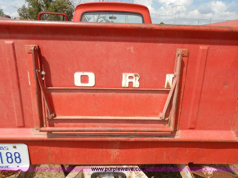 image for item K1625 1966 Ford F350 pickup truck