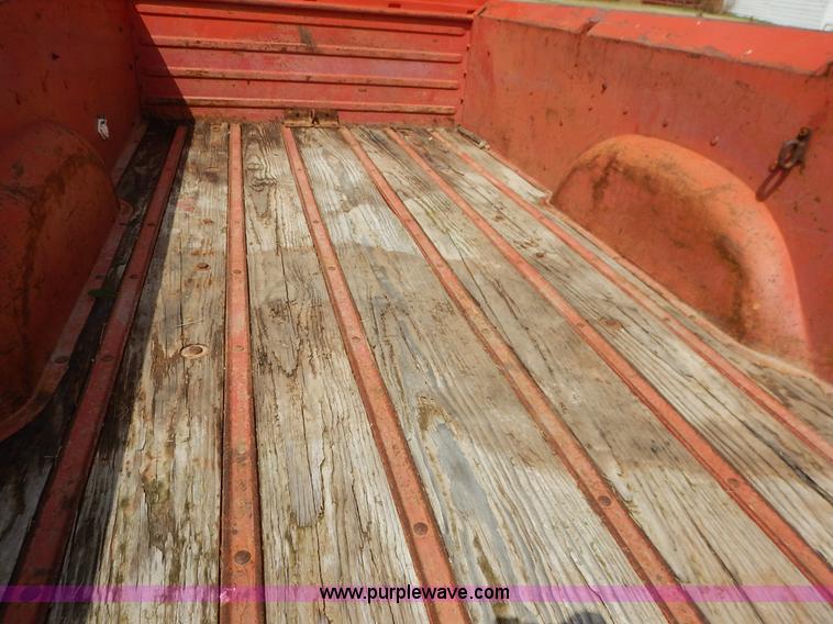 image for item K1625 1966 Ford F350 pickup truck