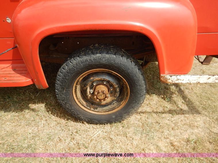 image for item K1625 1966 Ford F350 pickup truck