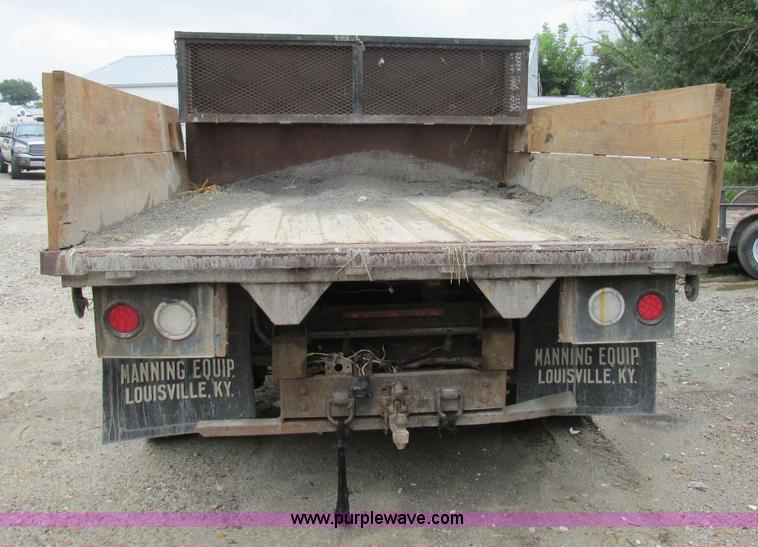 image for item K5102 2002 Ford F450 Super Duty XL Crew Cab dump flat bed truck