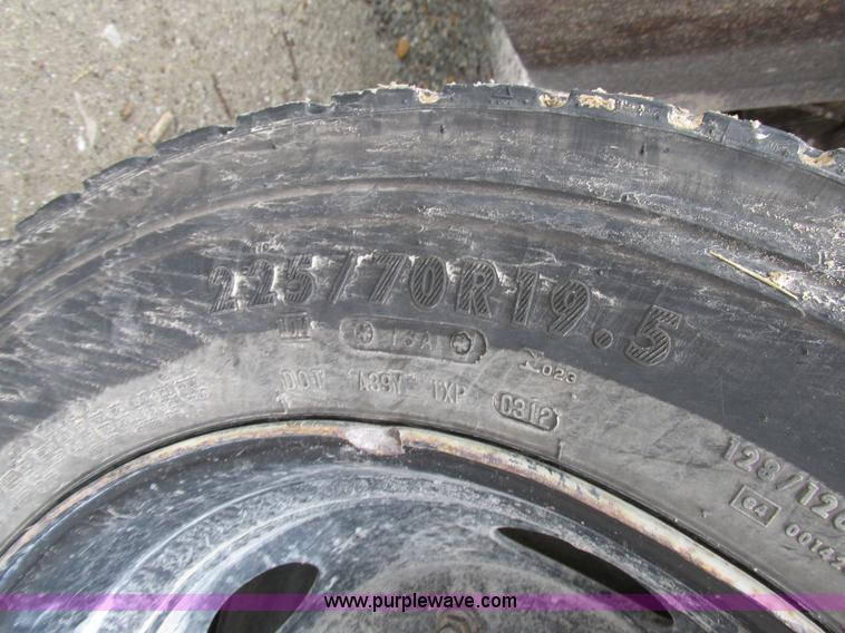 image for item K5102 2002 Ford F450 Super Duty XL Crew Cab dump flat bed truck