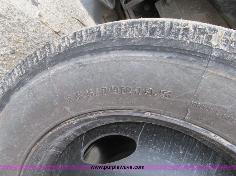 image for item K5102 2002 Ford F450 Super Duty XL Crew Cab dump flat bed truck