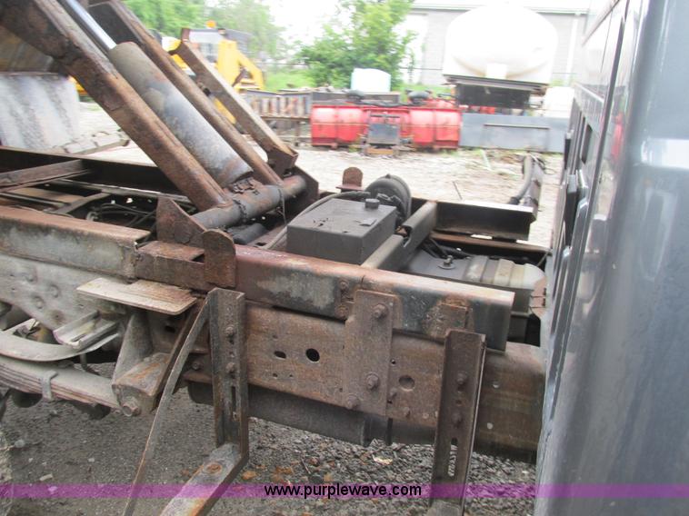 image for item K5102 2002 Ford F450 Super Duty XL Crew Cab dump flat bed truck