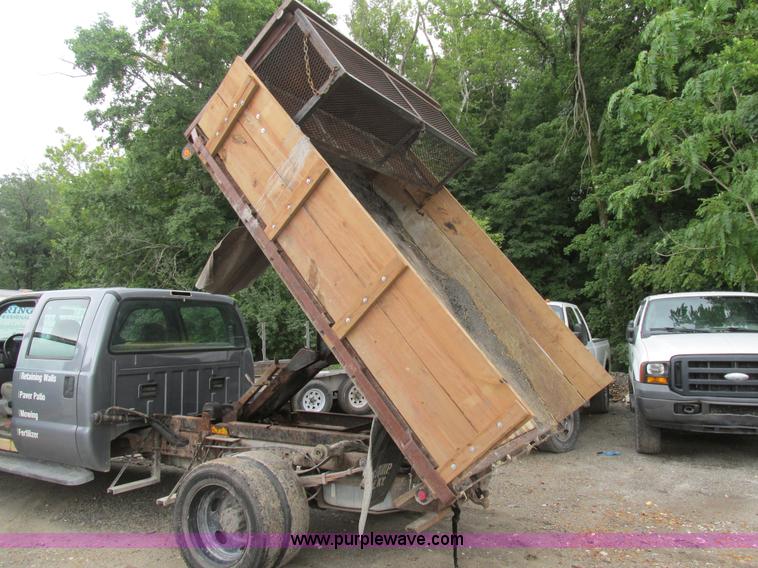 image for item K5102 2002 Ford F450 Super Duty XL Crew Cab dump flat bed truck
