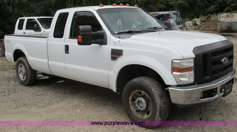 image for item K5104 2008 Ford F250 Super Duty FX4 SuperCab pickup truck