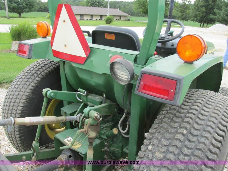 image for item K5129 1994 John Deere 870 MFWD tractor