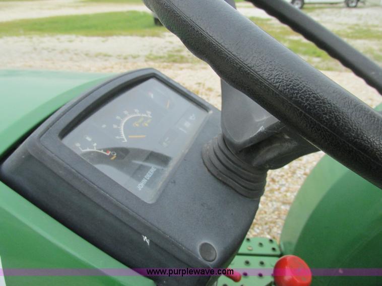 image for item K5129 1994 John Deere 870 MFWD tractor