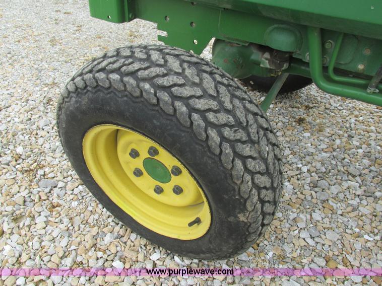 image for item K5129 1994 John Deere 870 MFWD tractor