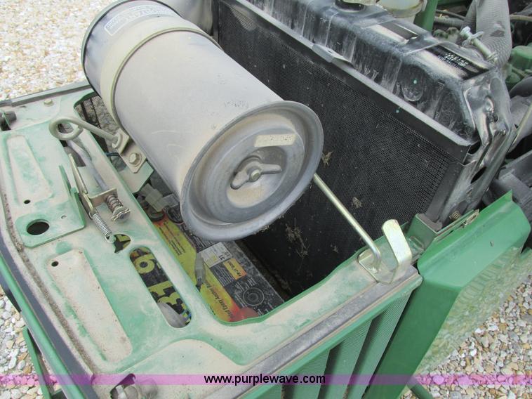 image for item K5129 1994 John Deere 870 MFWD tractor