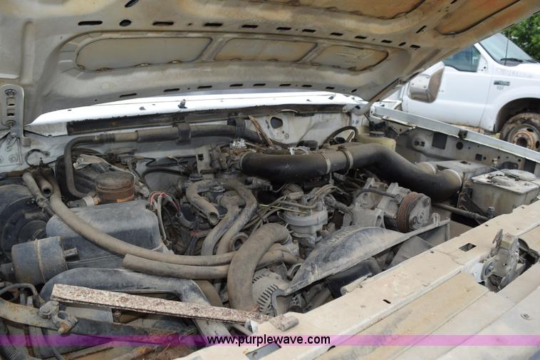 image for item K6072 1997 Ford F450 Super Duty truck cab and chassis