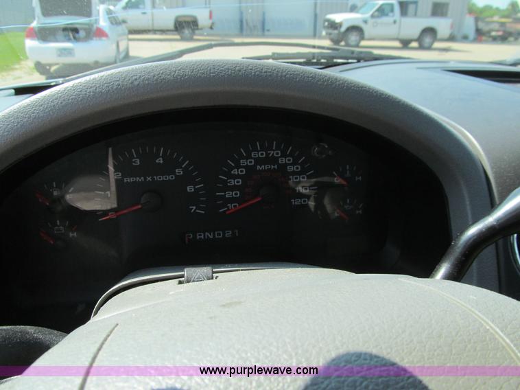 image for item K6317 2007 Ford F150 XLT SuperCab pickup truck