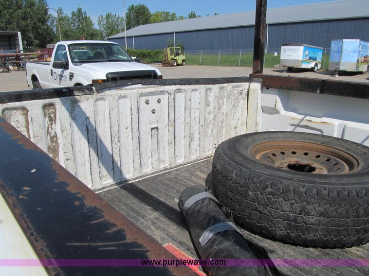 image for item K6318 2006 Chevrolet Silverado 2500HD pickup truck