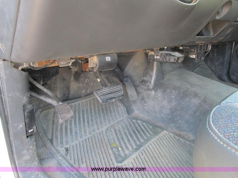 image for item K6318 2006 Chevrolet Silverado 2500HD pickup truck