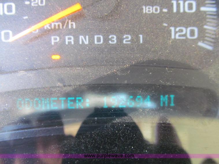 image for item K6318 2006 Chevrolet Silverado 2500HD pickup truck