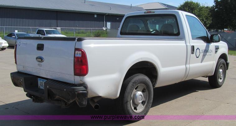 image for item K6319 2008 Ford F250 Super Duty XL pickup truck