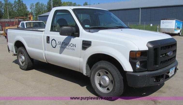 image for item K6319 2008 Ford F250 Super Duty XL pickup truck