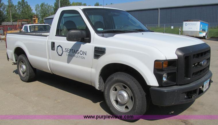 image for item K6319 2008 Ford F250 Super Duty XL pickup truck