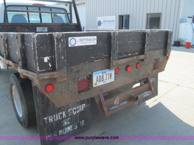 image for item K6320 1997 Ford F350 XL flatbed pickup truck