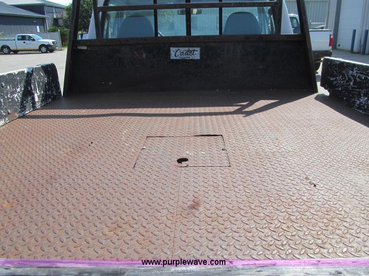 image for item K6320 1997 Ford F350 XL flatbed pickup truck