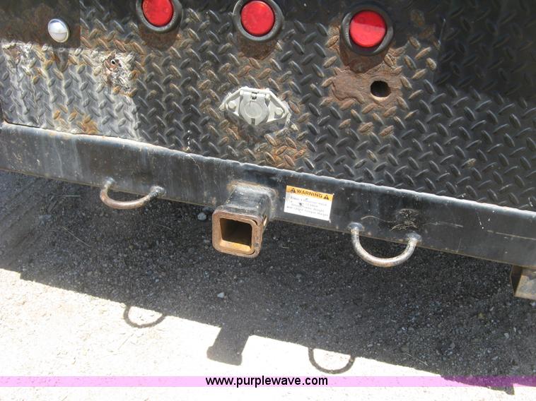 image for item K8652 2010 Ford F350 Super Duty XLT Crew Cab flatbed pickup truck